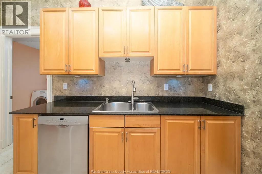 4955 RIVERSIDE DRIVE East Unit# 203