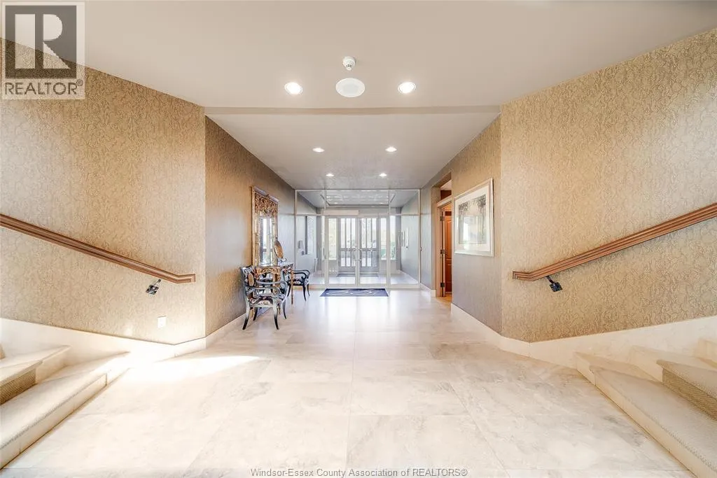 4955 RIVERSIDE DRIVE East Unit# 203