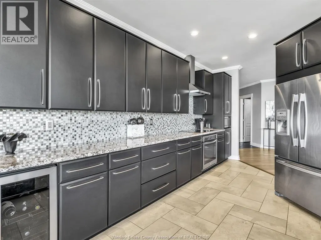 5055 RIVERSIDE DRIVE East Unit# 504