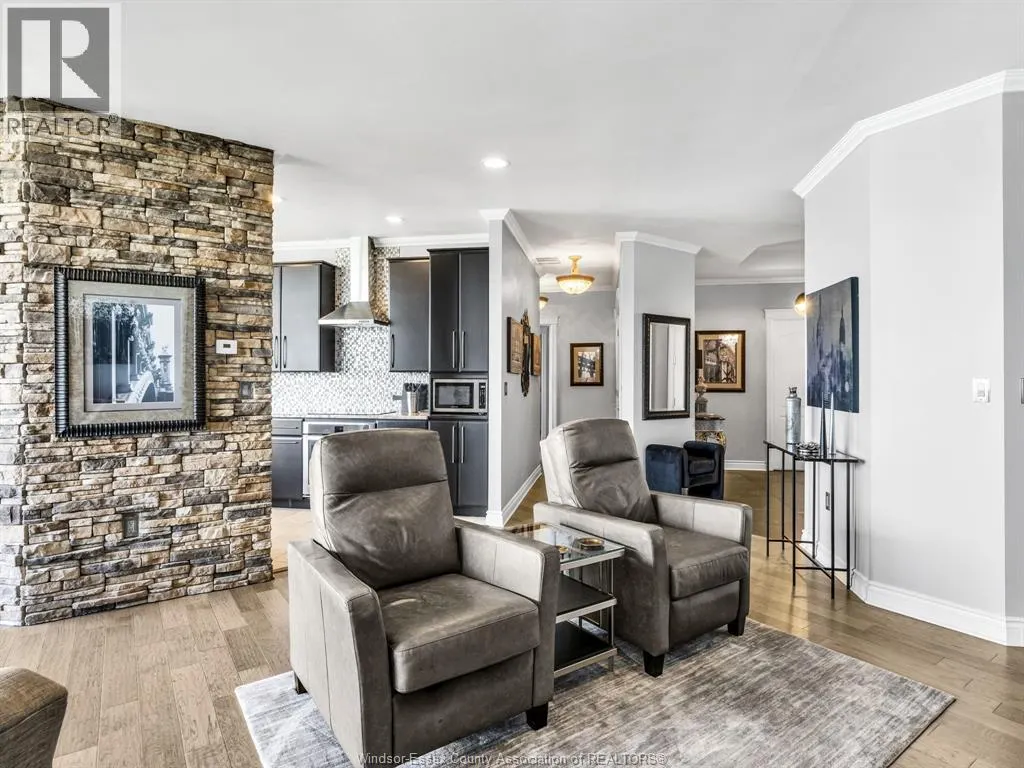5055 RIVERSIDE DRIVE East Unit# 504