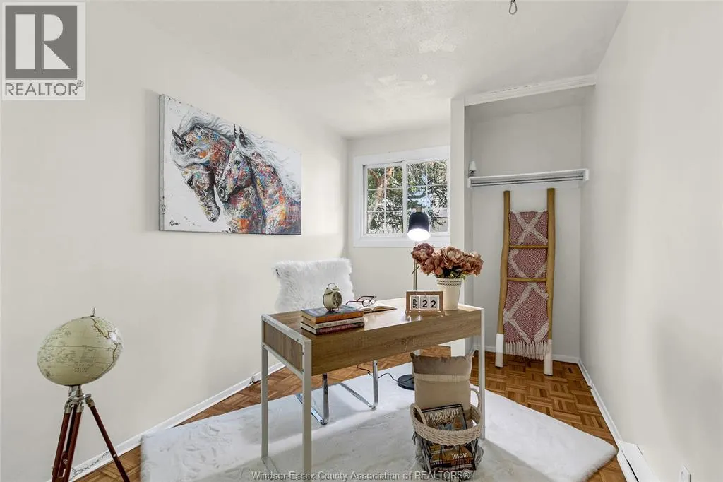 1366 BAYSWATER CRESCENT