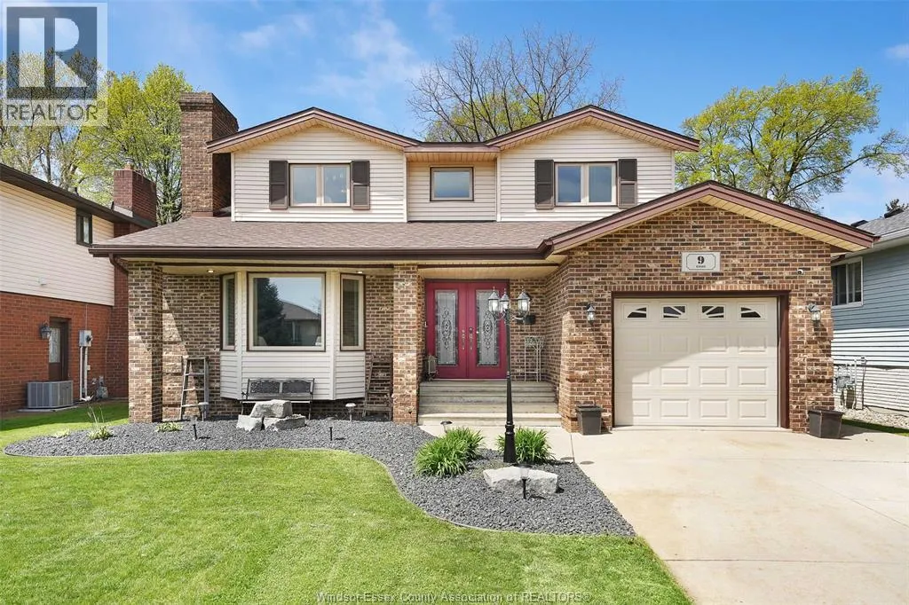 9 EVANS AVENUE