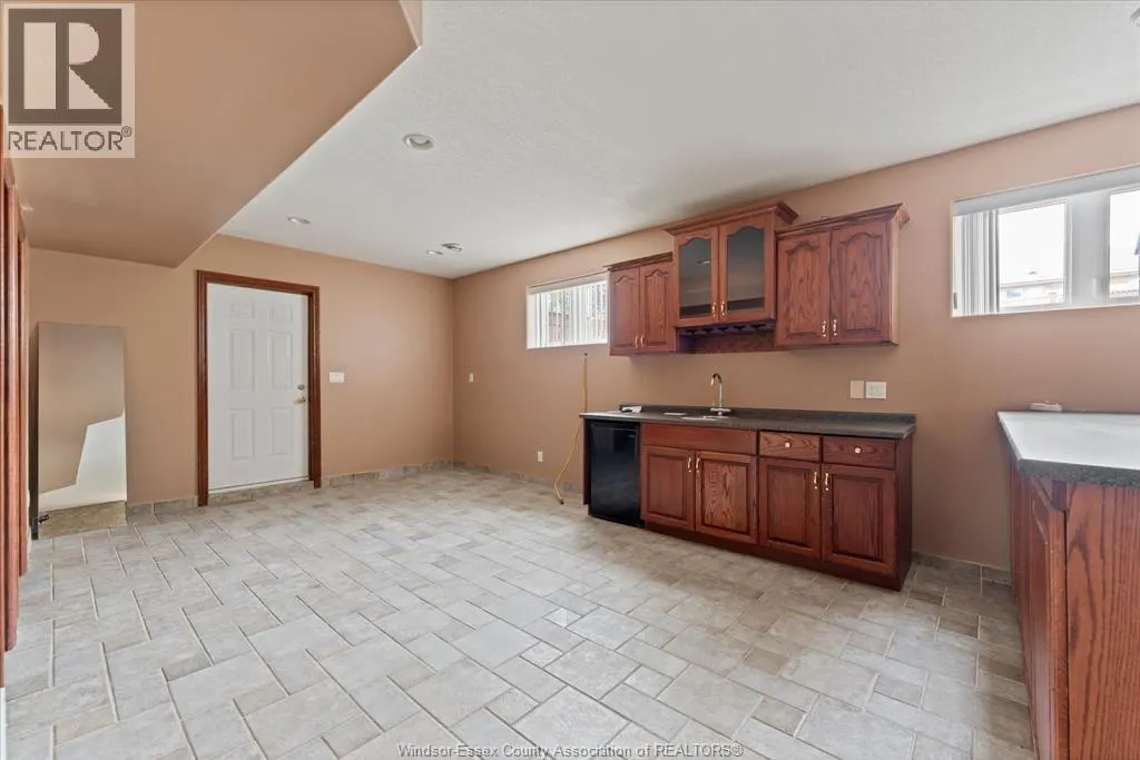 7826 SHORAIN GROVE