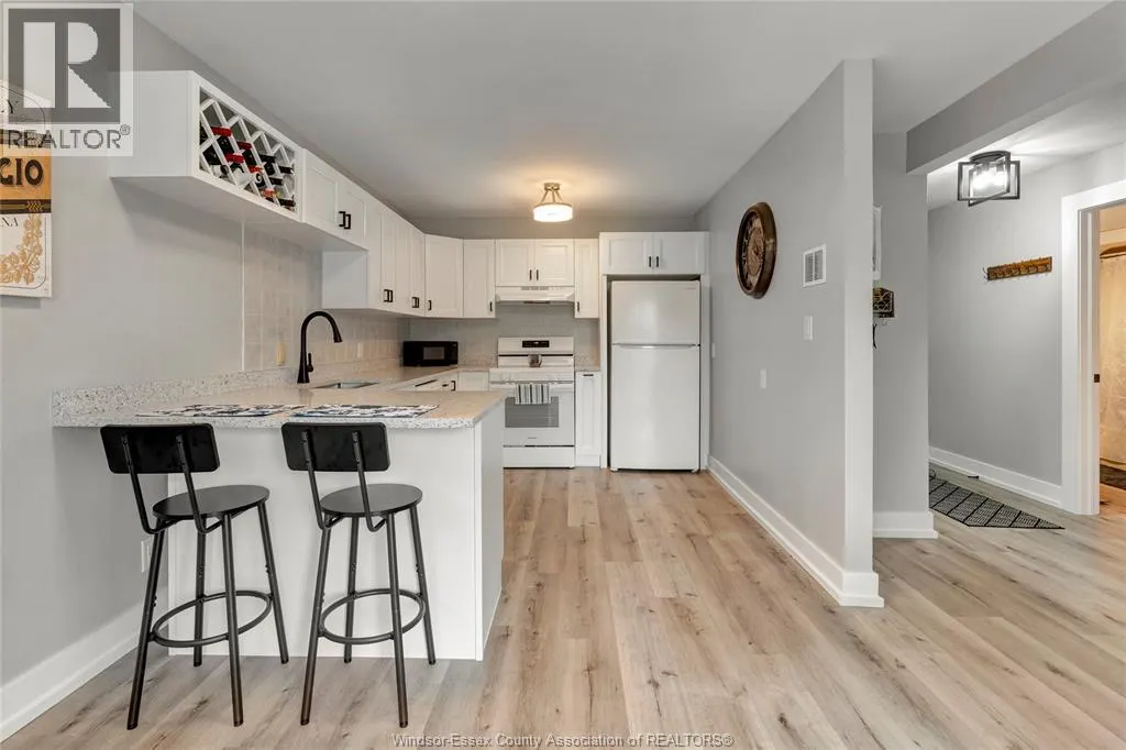 44 ROBSON Unit# 216