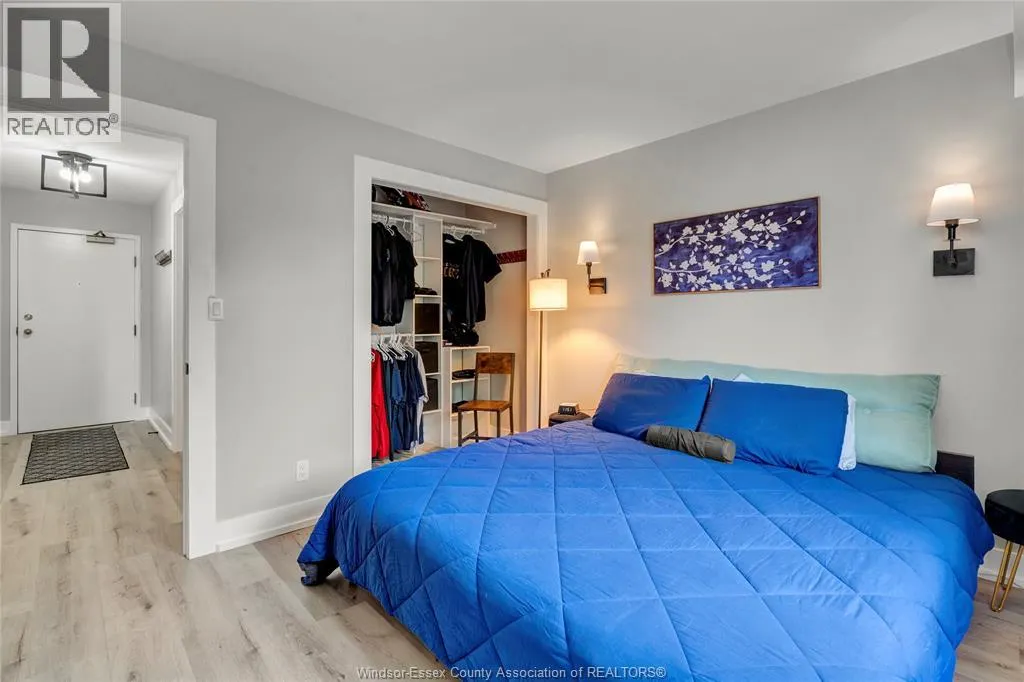 44 ROBSON Unit# 216
