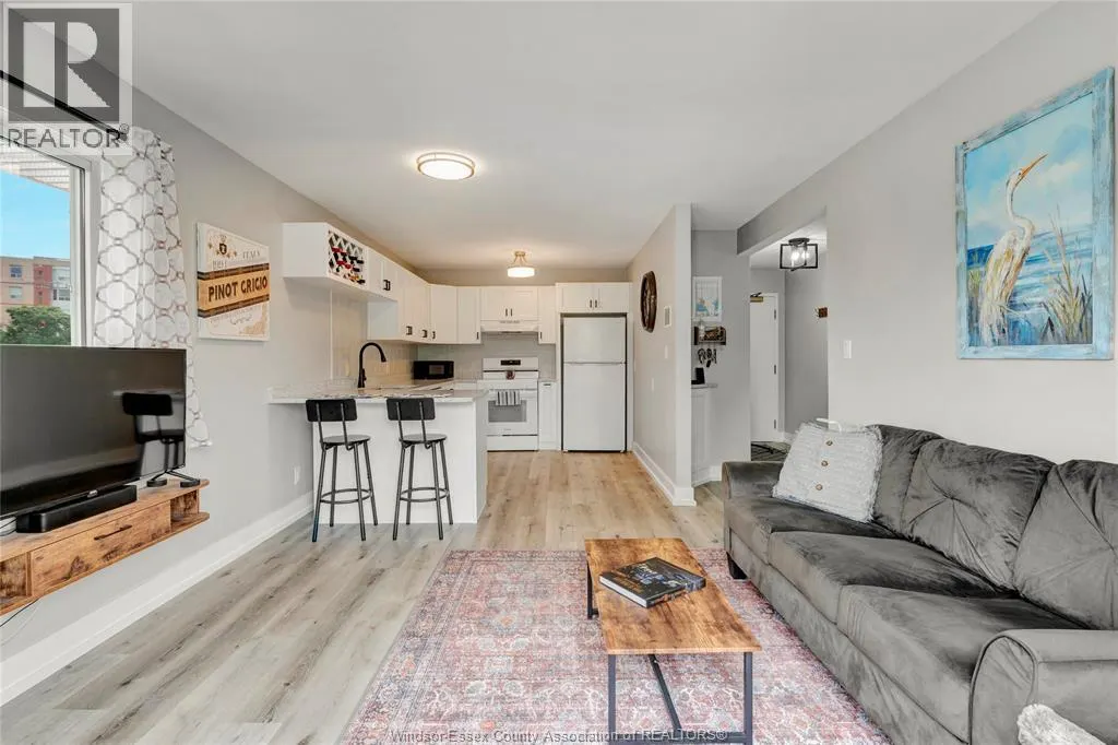 44 ROBSON Unit# 216