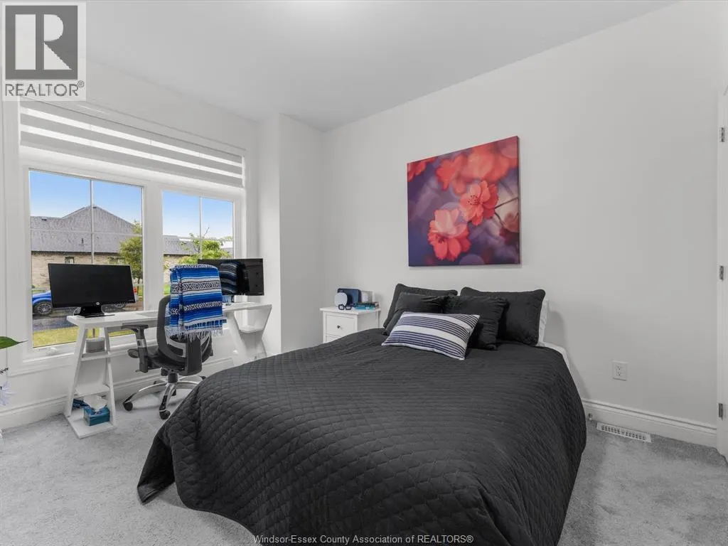 225 LIVINGSTONE CRESCENT Unit# C
