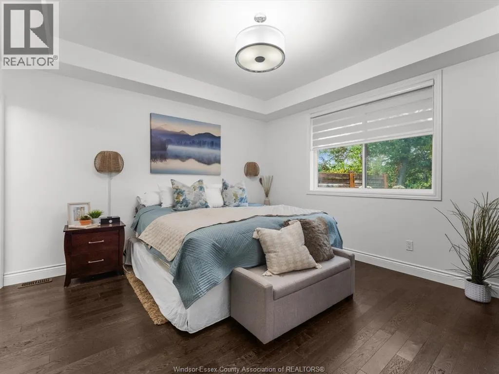 225 LIVINGSTONE CRESCENT Unit# C