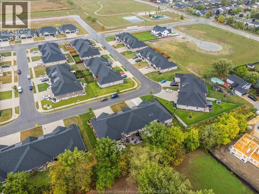 225 LIVINGSTONE CRESCENT Unit# C