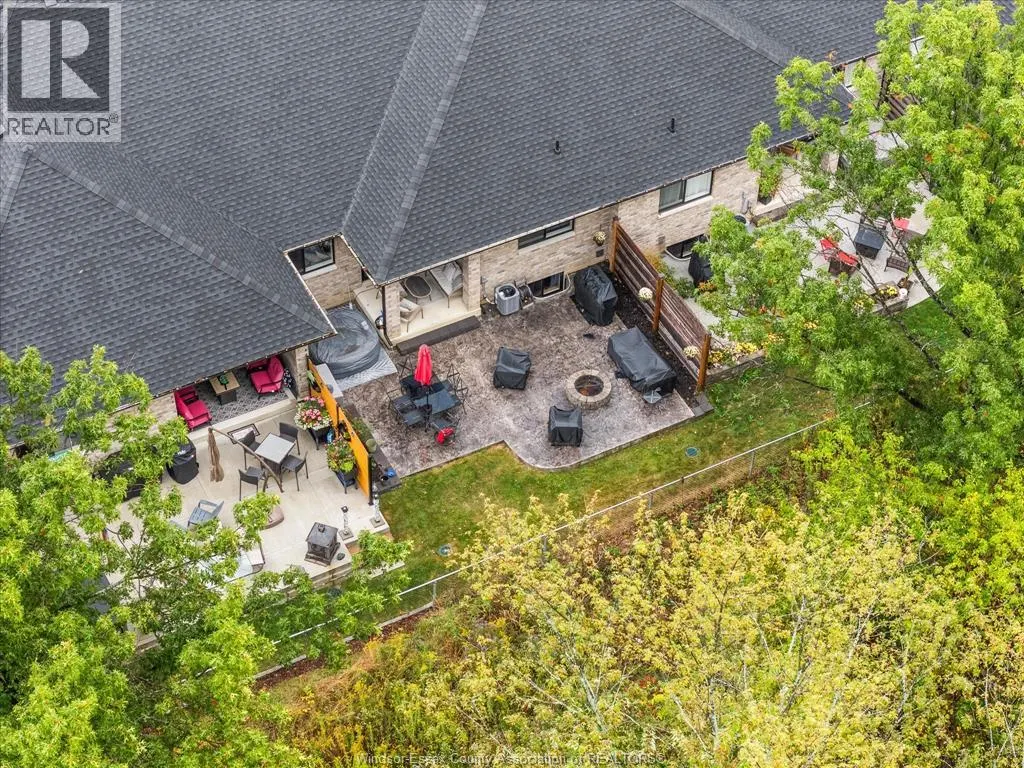 225 LIVINGSTONE CRESCENT Unit# C