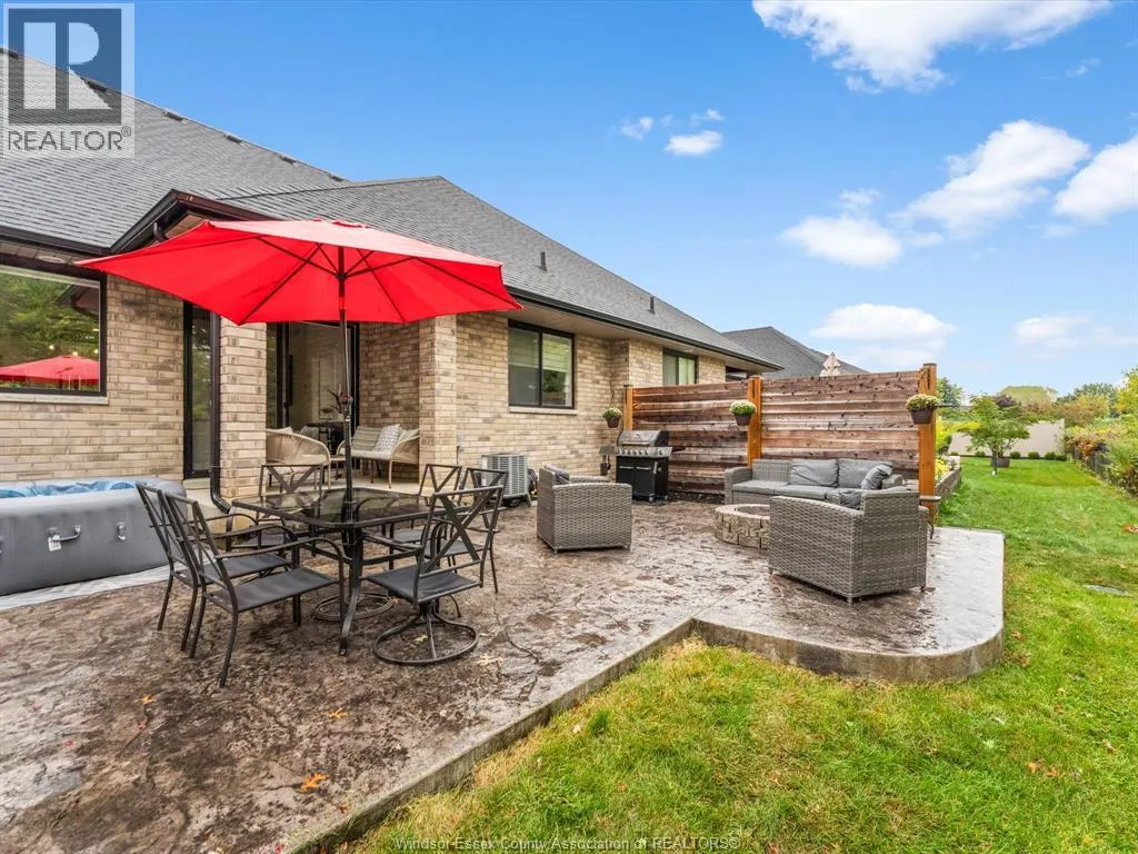 225 LIVINGSTONE CRESCENT Unit# C