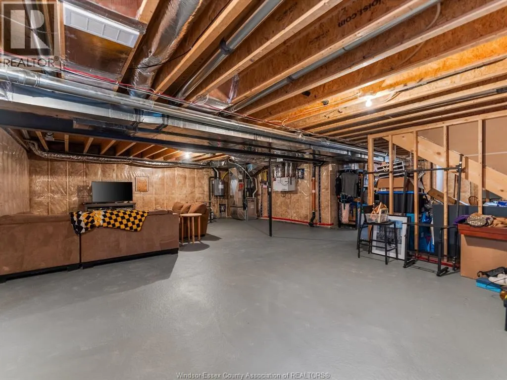 225 LIVINGSTONE CRESCENT Unit# C
