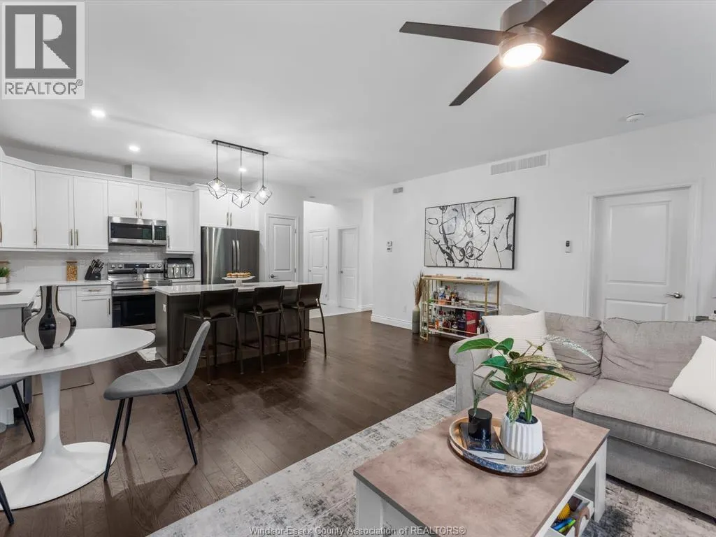 225 LIVINGSTONE CRESCENT Unit# C