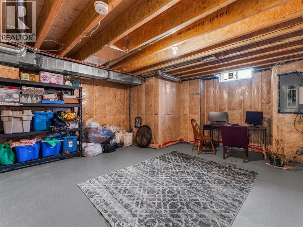 225 LIVINGSTONE CRESCENT Unit# C