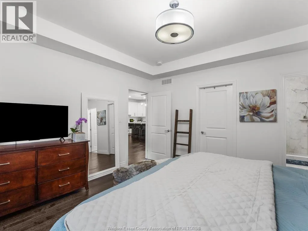 225 LIVINGSTONE CRESCENT Unit# C