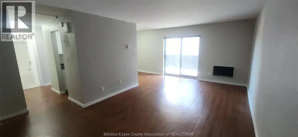 3900 WYANDOTTE STREET East Unit# 513