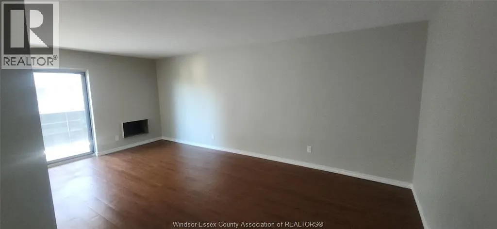 3900 WYANDOTTE STREET East Unit# 513