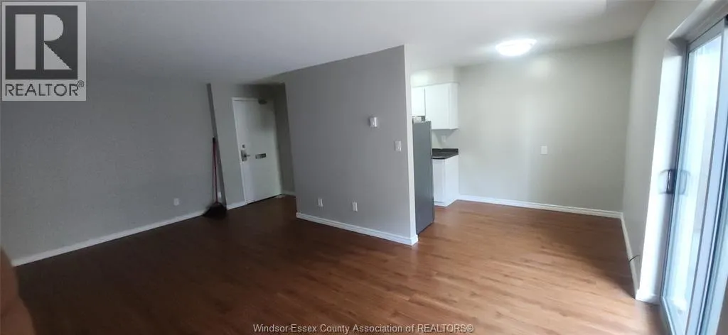 3900 WYANDOTTE STREET East Unit# 513