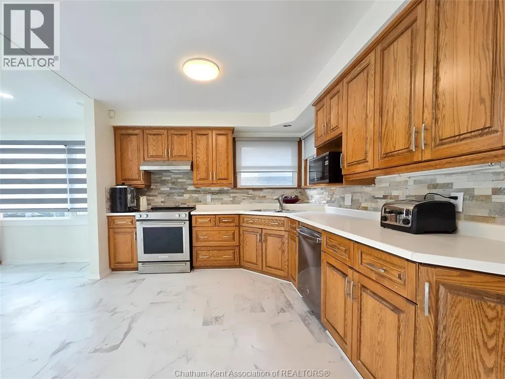 17 Glenmar AVENUE