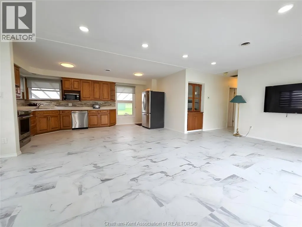 17 Glenmar AVENUE