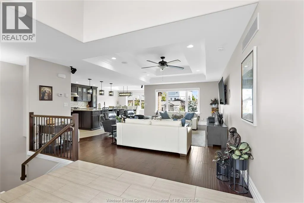 163 WOODYCREST