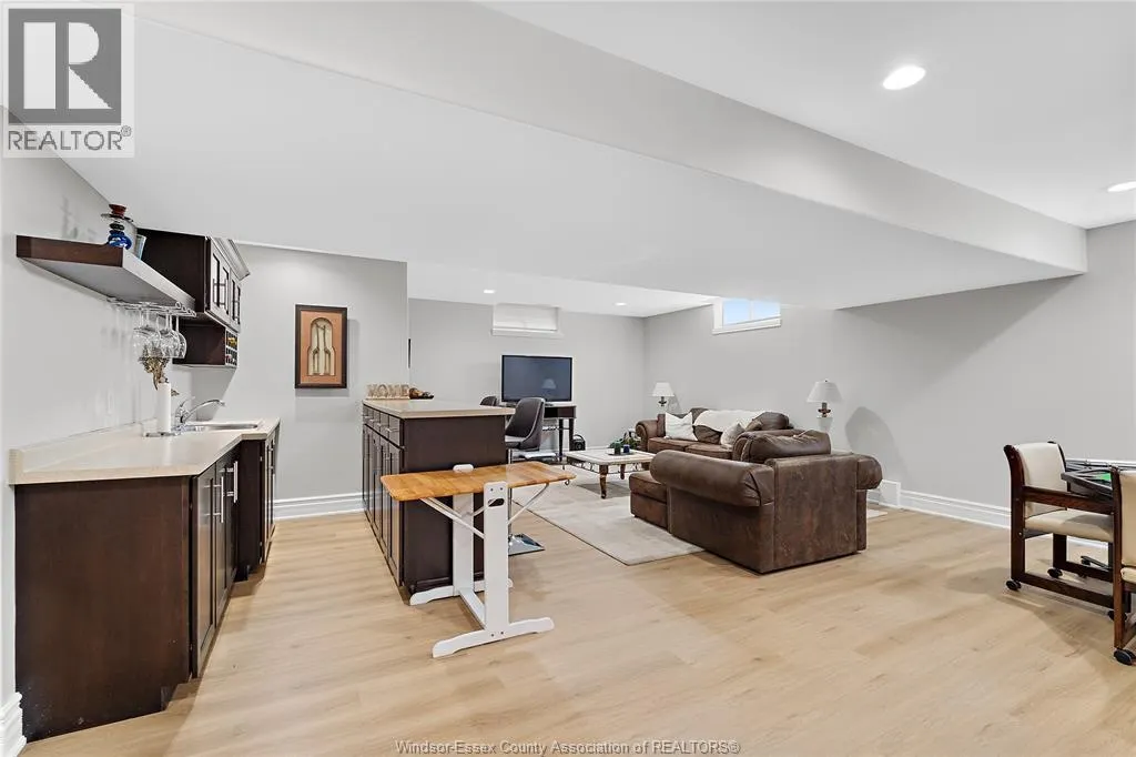 163 WOODYCREST