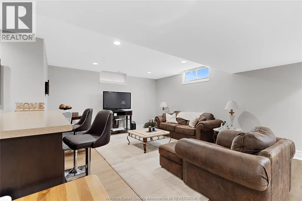 163 WOODYCREST