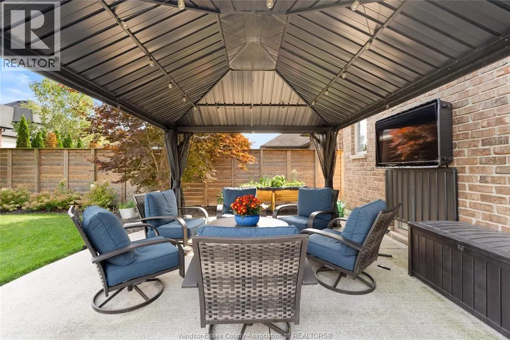 163 WOODYCREST