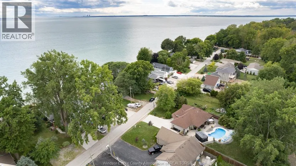 68 WILLOW BEACH ROAD