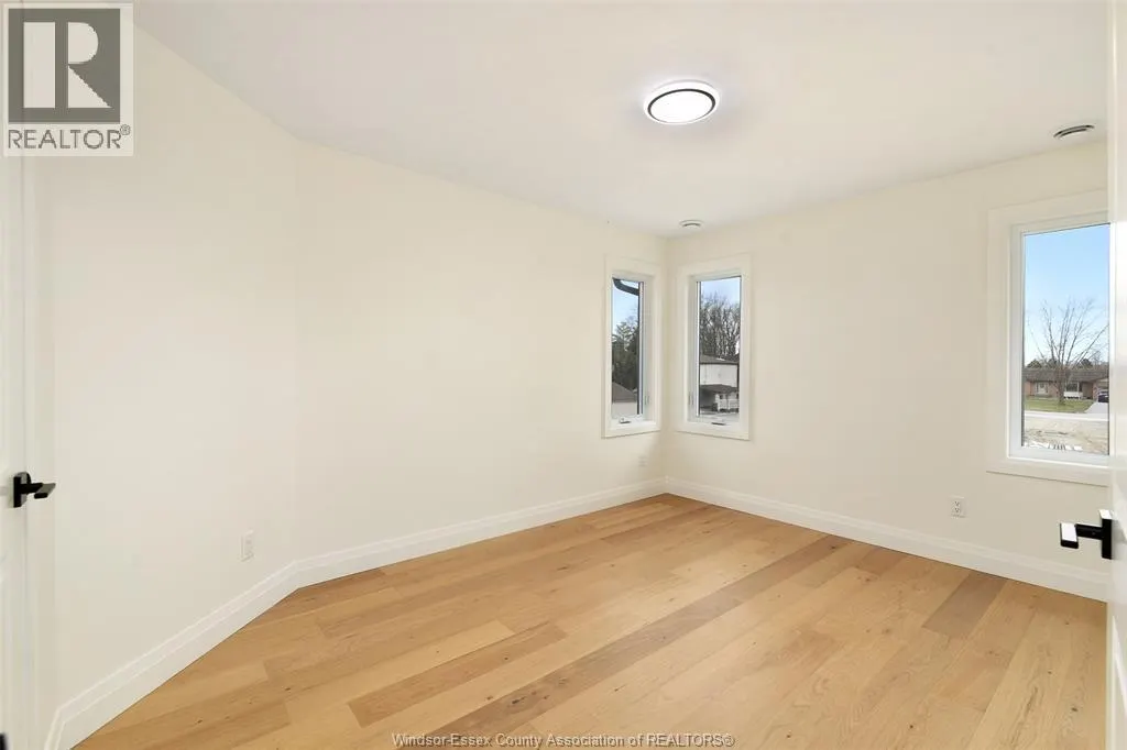 2584 MAYFAIR