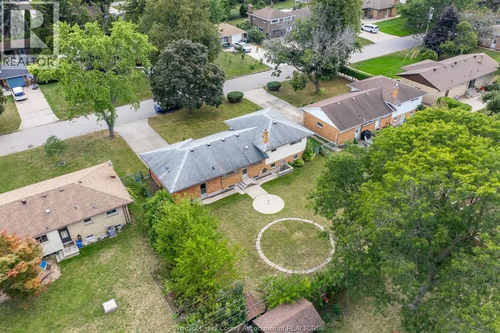 744 LYNN STREET