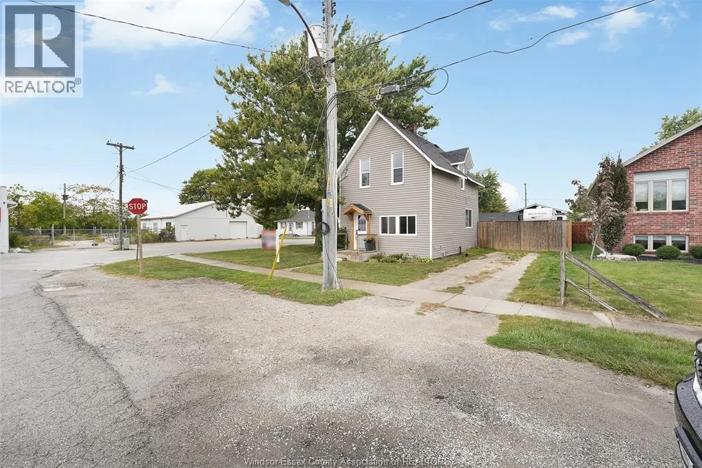 47 WALKER AVE.