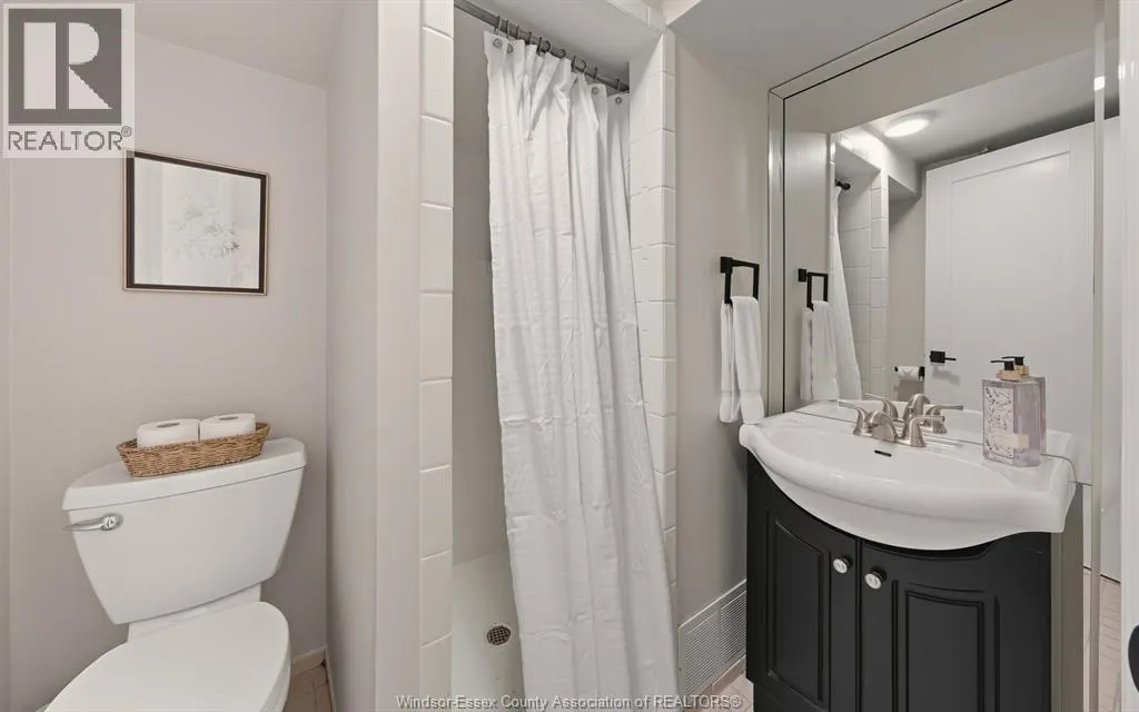 3185 WILDWOOD