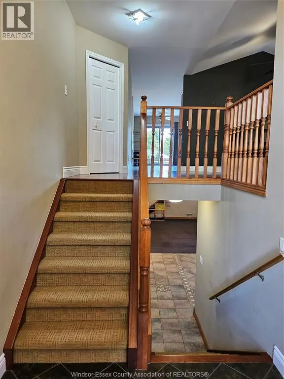 435 MENARD LANE