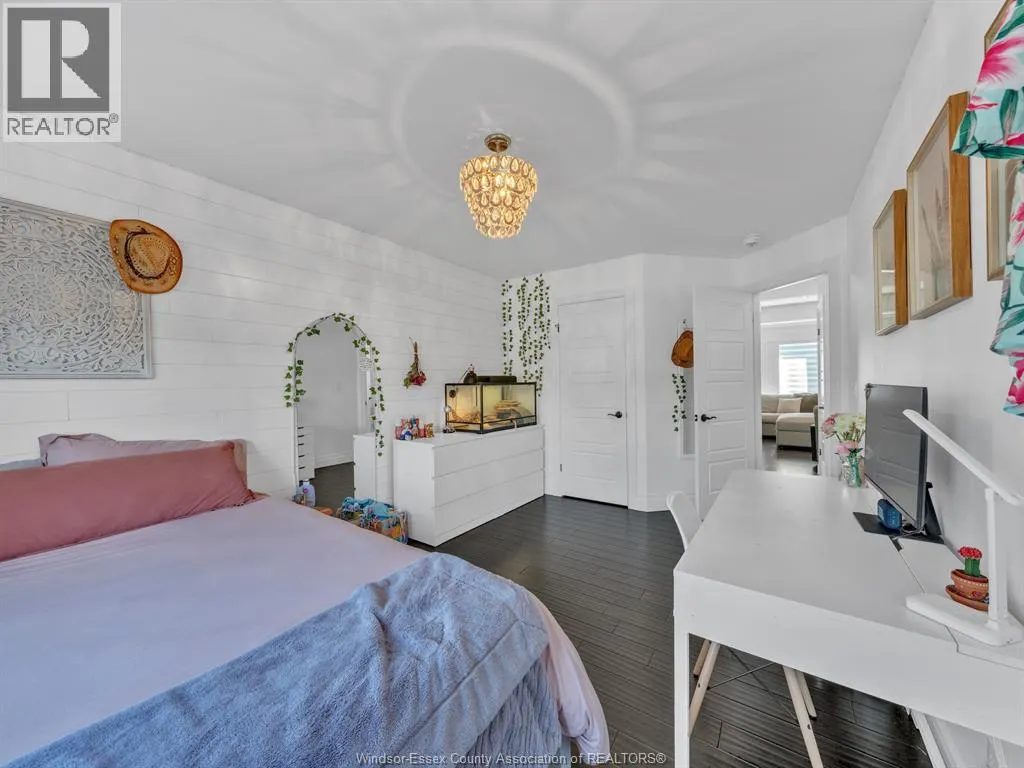270 Elsworth AVENUE