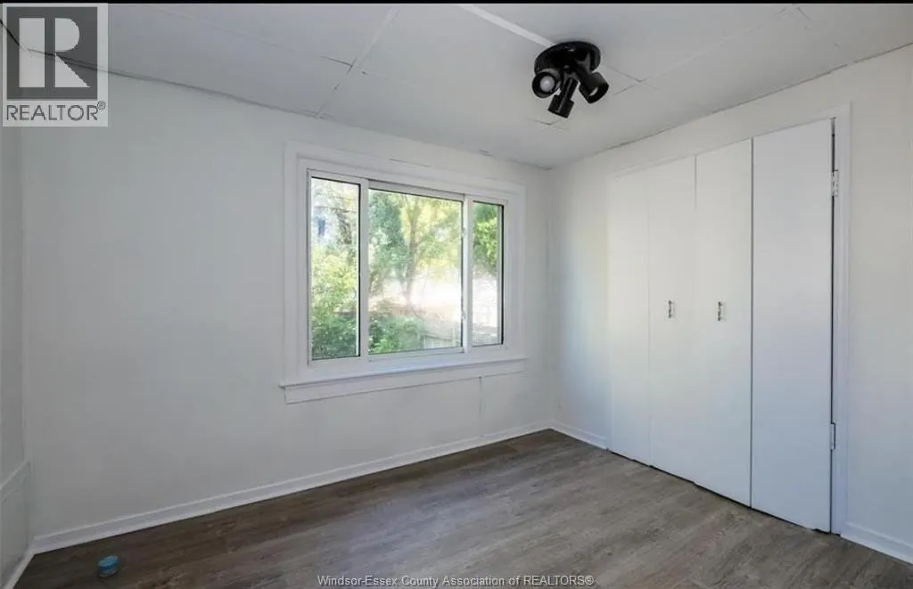 1444 HOWARD
