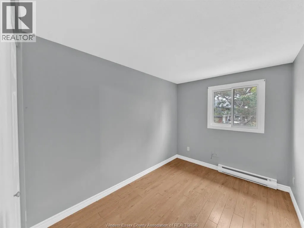 2613 VINE COURT