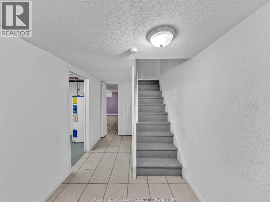 2613 VINE COURT
