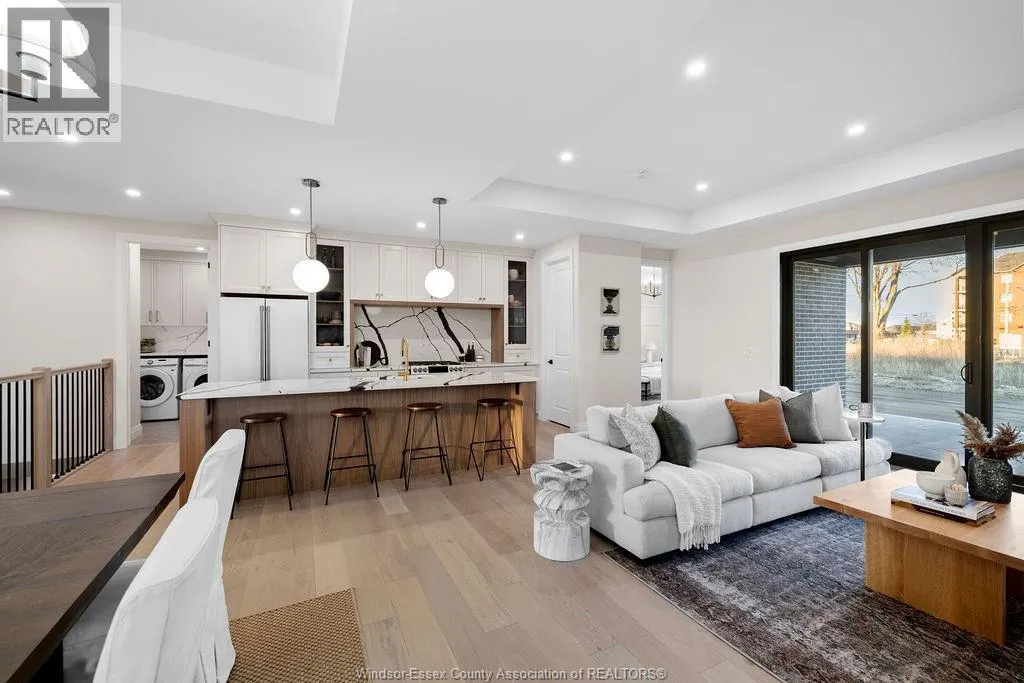 7558 SILVERLEAF LANE