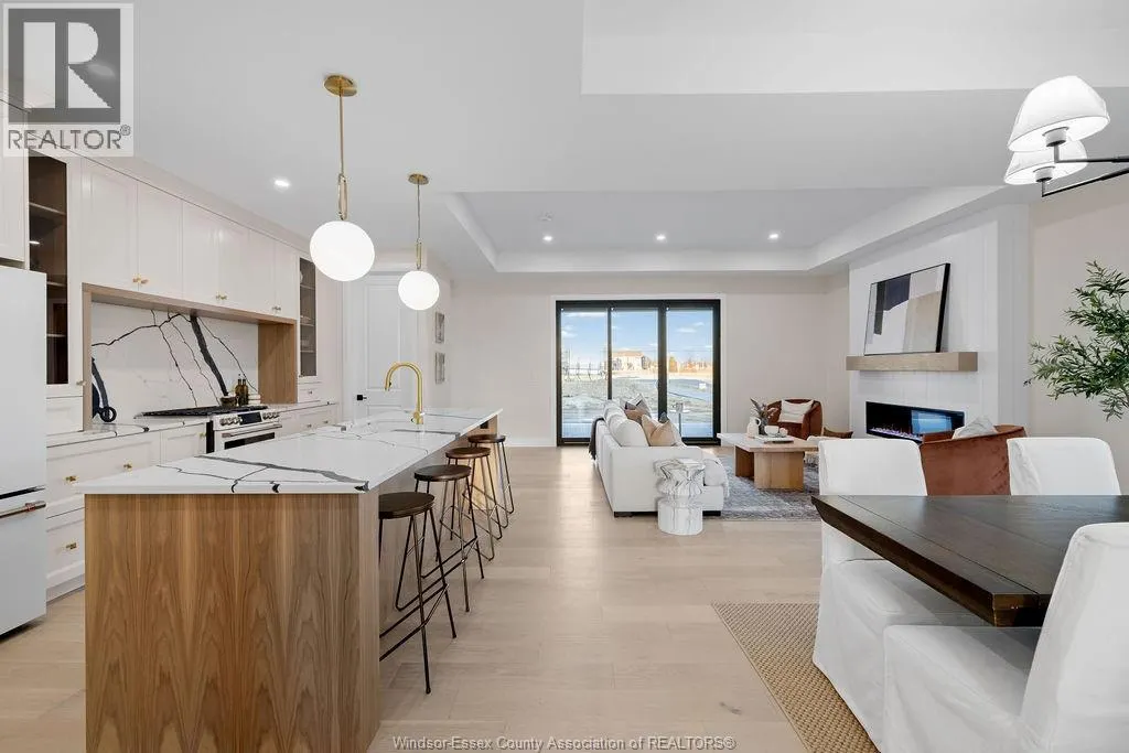 7558 SILVERLEAF LANE
