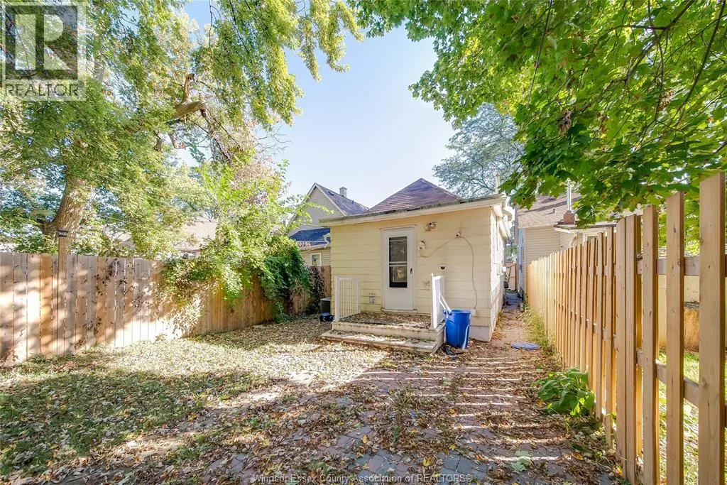 427 BRIDGE AVENUE