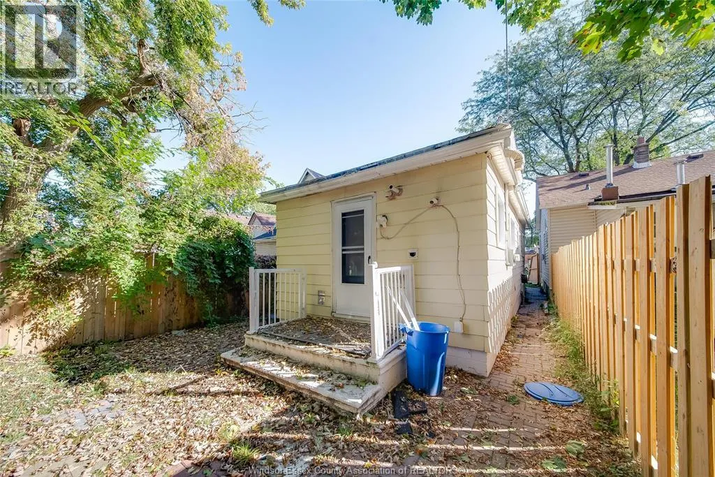 427 BRIDGE AVENUE