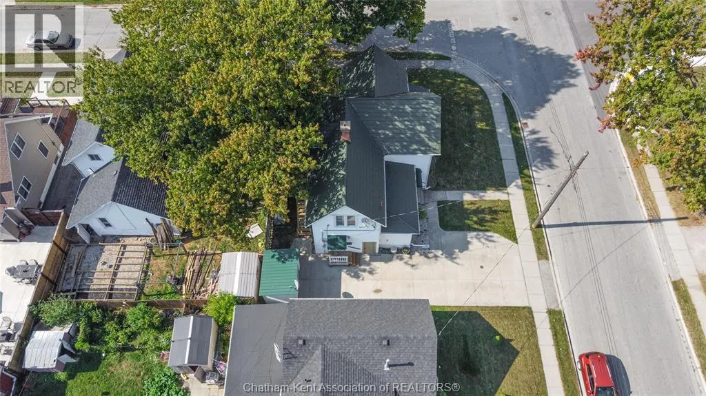 222 SELKIRK STREET