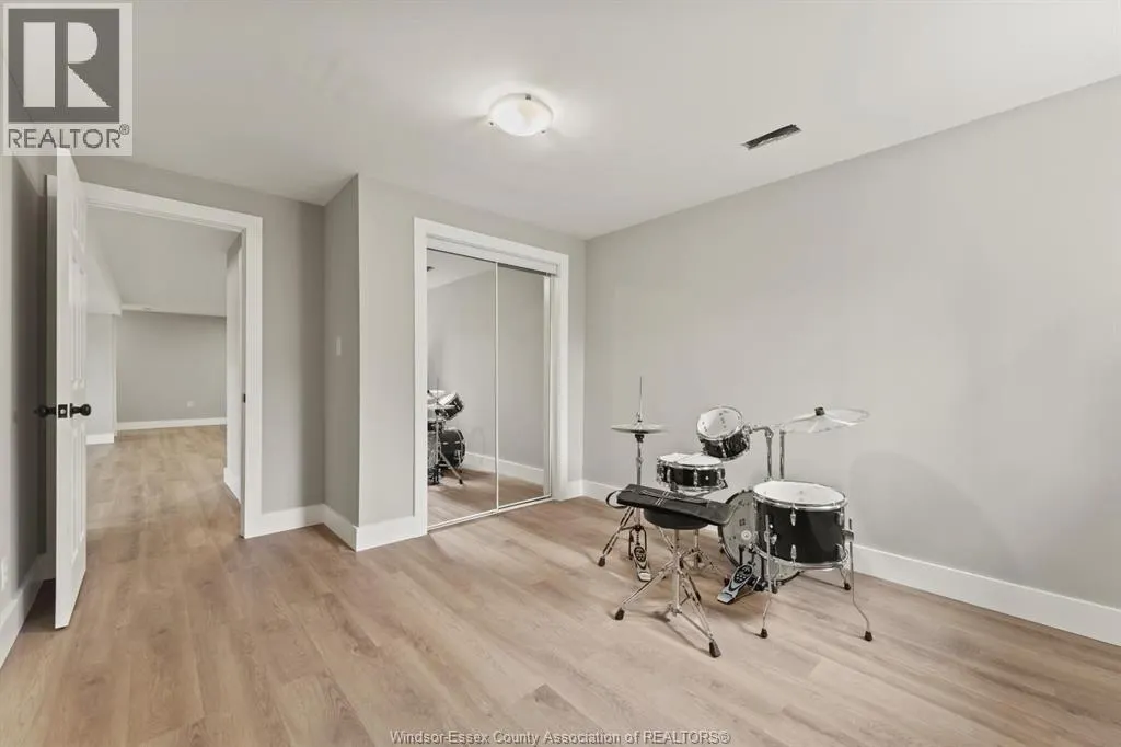 405 JEWEL STREET