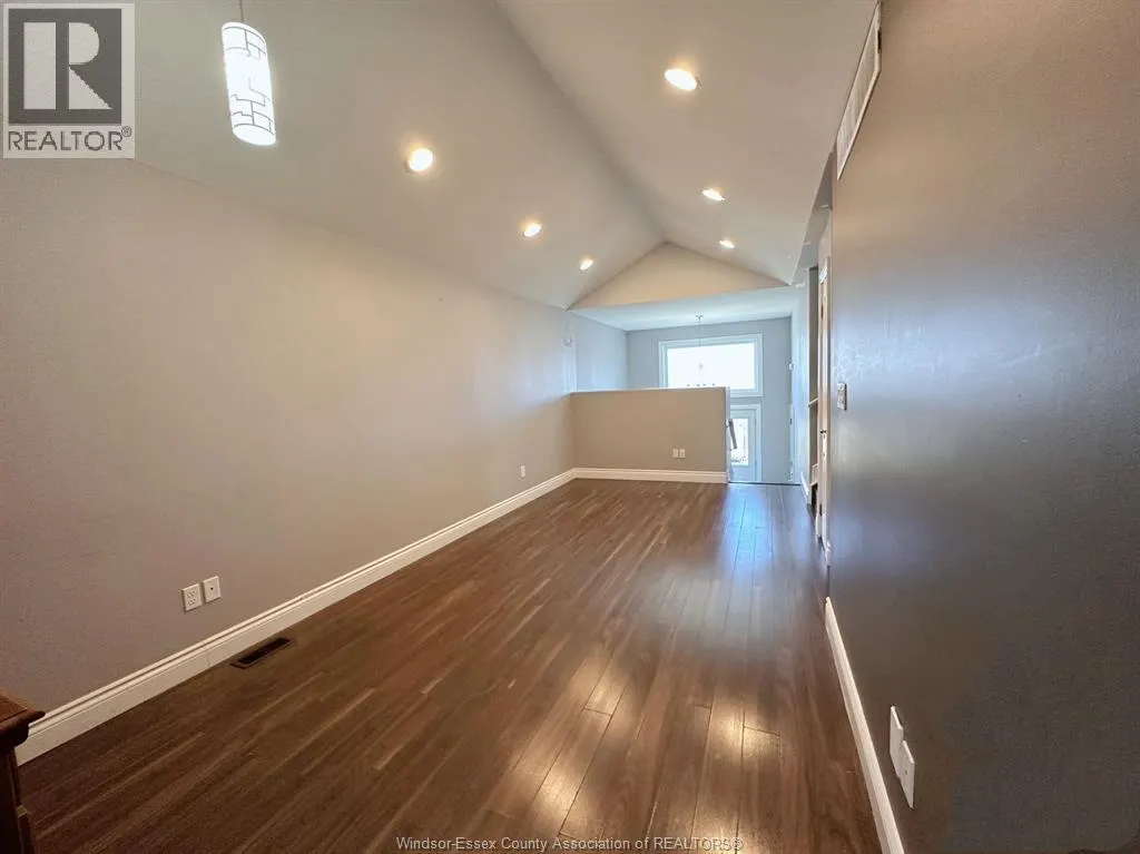 1977 NORTHWAY AVENUE Unit# UPPER