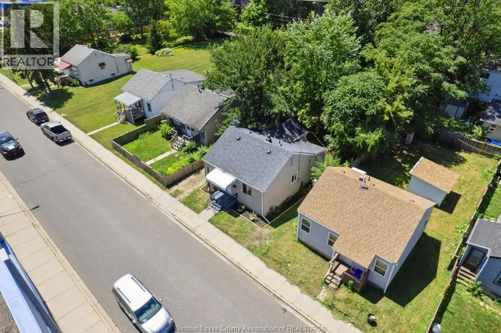 823 MCDOUGALL AVENUE