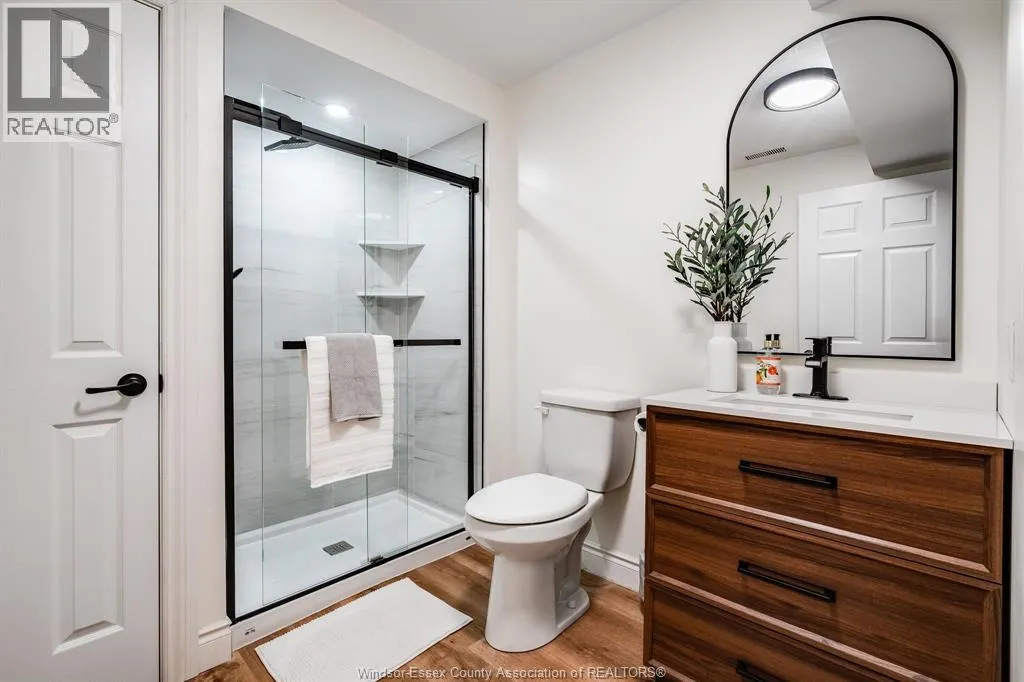 1660 Fairlea