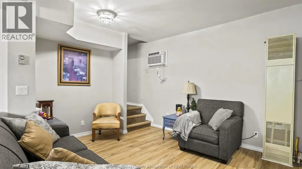 1374 PELISSIER
