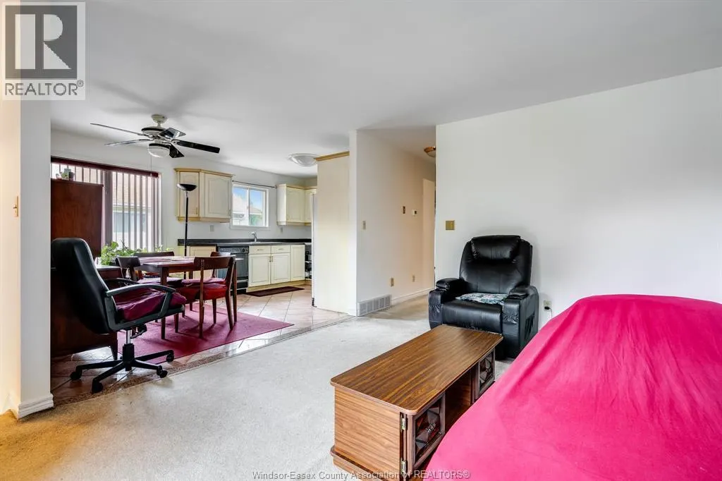 730 Cabana ROAD East