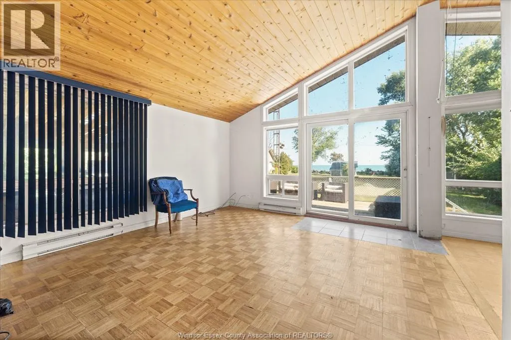 192 LAKESHORE DRIVE